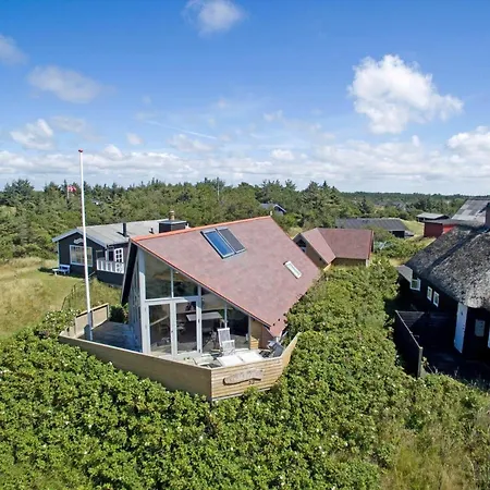 Ve169-vejers-strand-nordvej-52 別荘 *